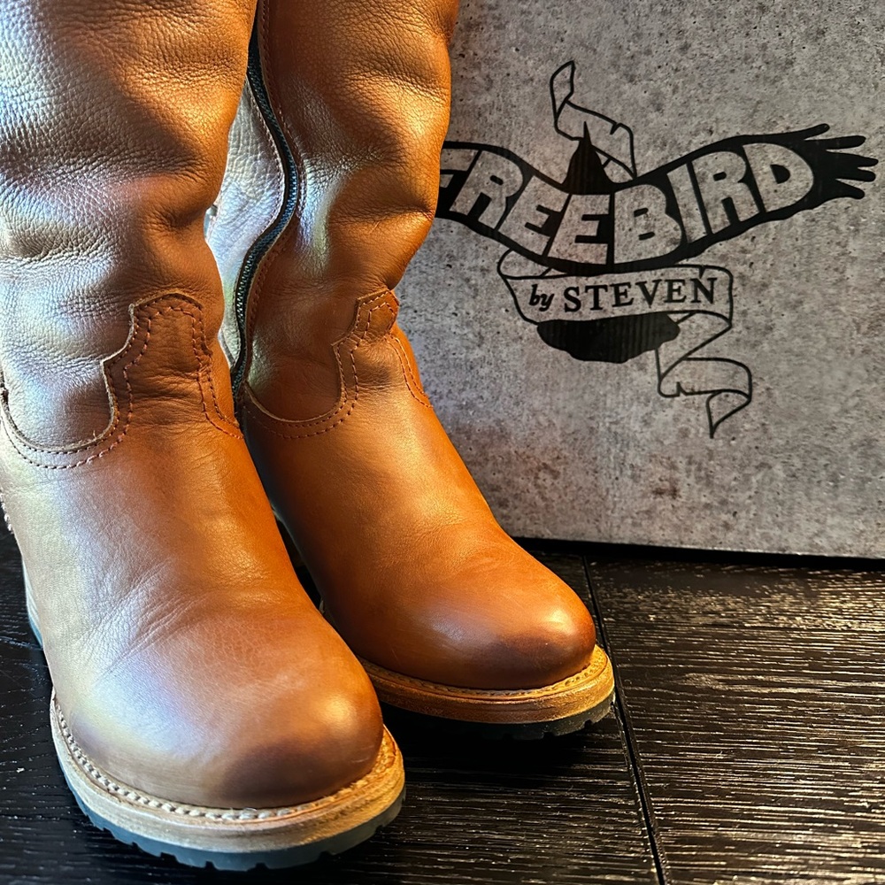 Freebird ICELAND Woman’s Boot in Cognac - Picture 2 of 14